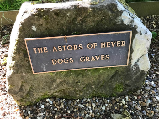 hever_walk_graves_plaque