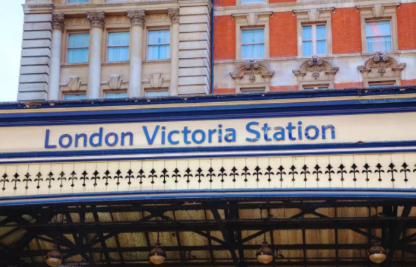 london_victoria_station